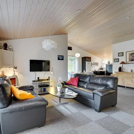 France - 1-1km From The Sea By Interhome Hébergement de vacances *