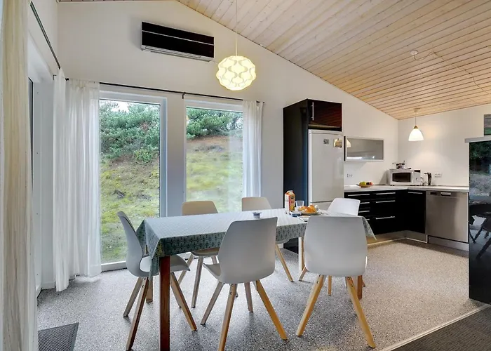 France - 1-1km From The Sea By Interhome