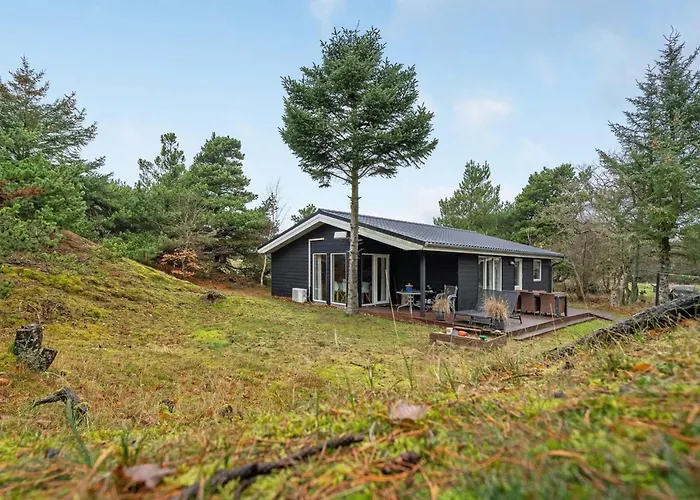 France - 1-1km From The Sea By Interhome Feriehus